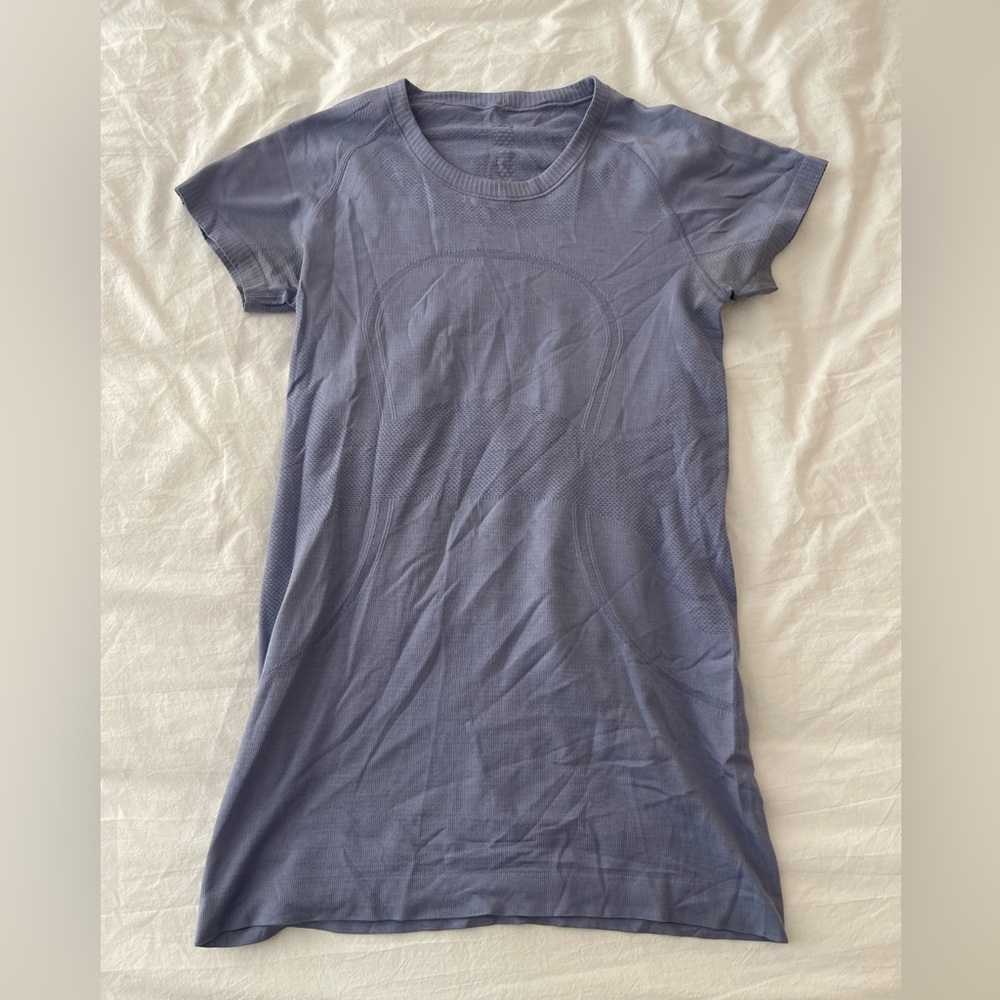 Lululemon Swiftly Tech short sleeve size 8